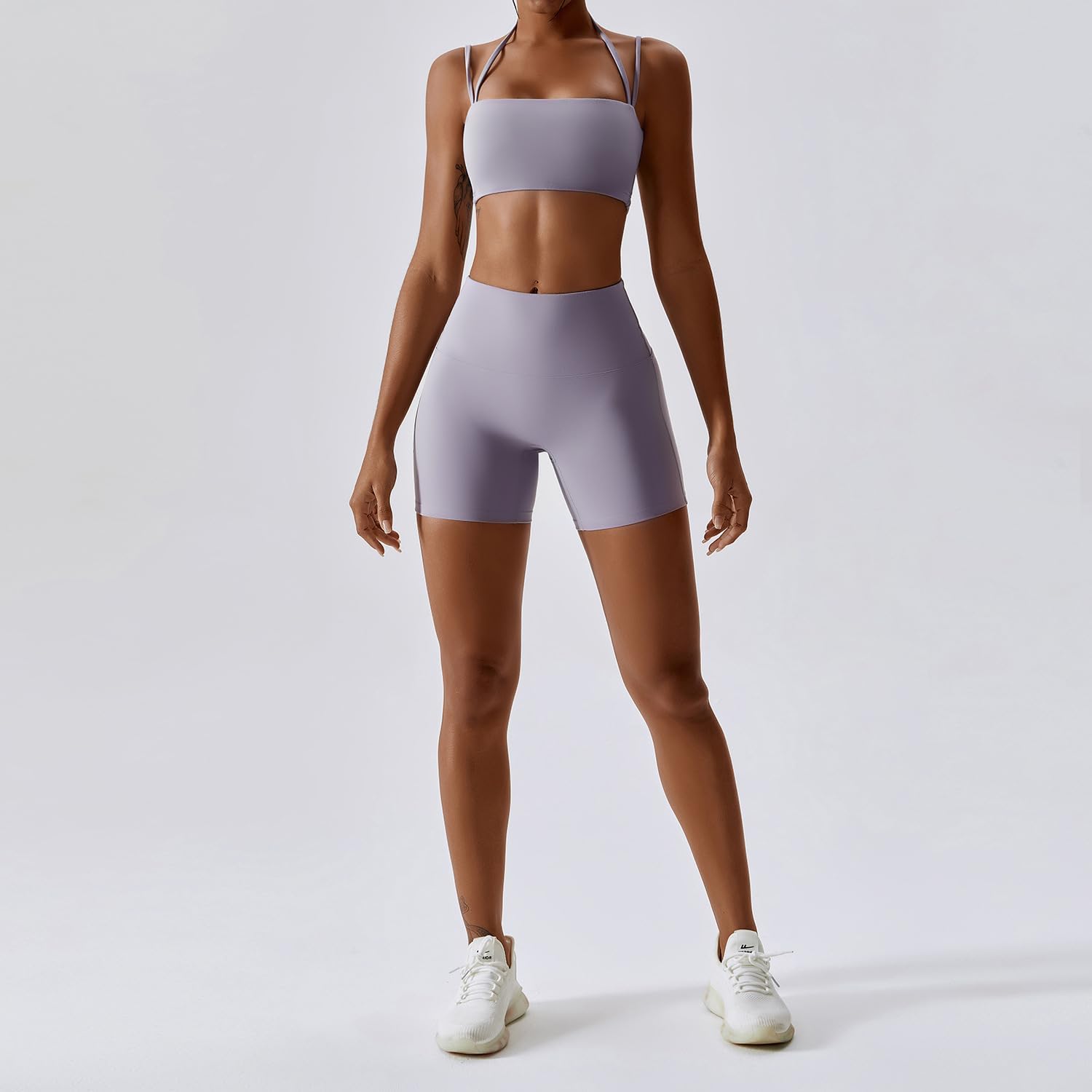 Elevate Your Workout with Our Stylish Women's 2-Piece Yoga Set Featuring High-Waisted Biker Shorts and Sports Bra in Grey